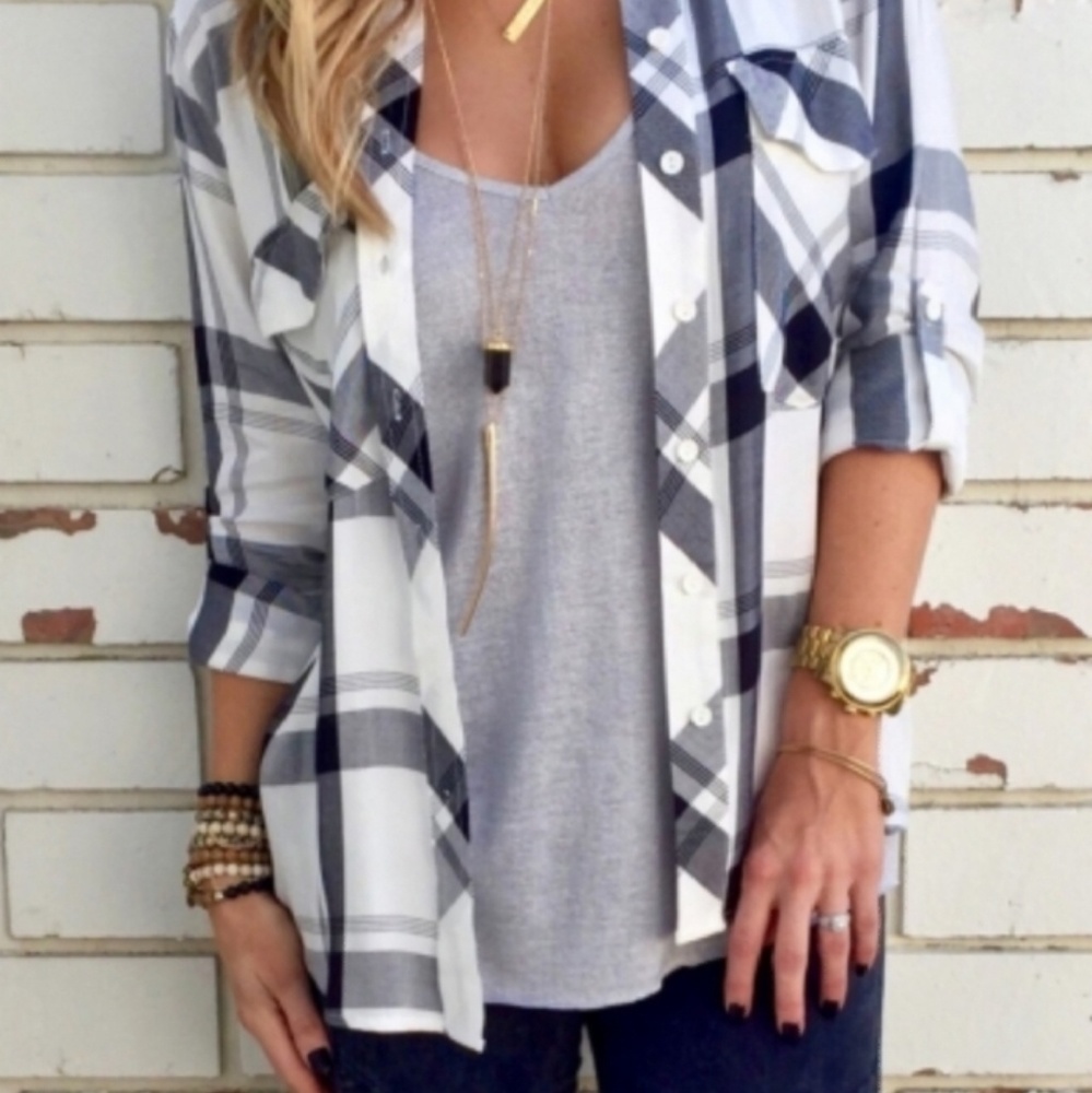 Express Black& white plaid silky button down
